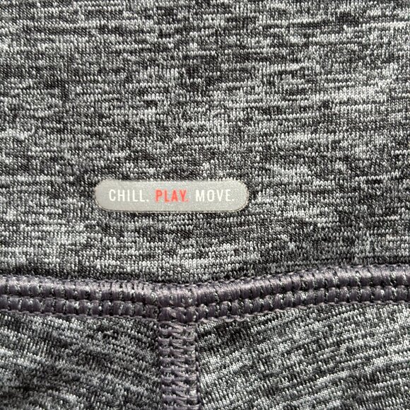 AERIE CHILL. PLAY. MOVE Leggings in a Heather Grey -Size Med Long - POCKETS NWOT - Picture 5 of 6